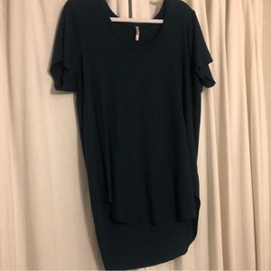 BKE core. Blue scoop neck top XL